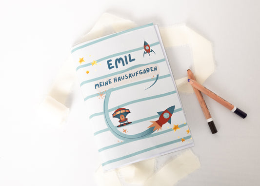 Hausaufgabenheft Hülle Weltraum personalisierbar