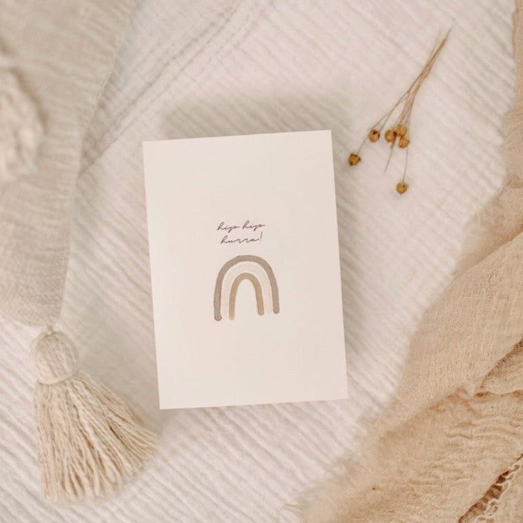 Hip Hip Hurra Regenbogen Postkarte A6