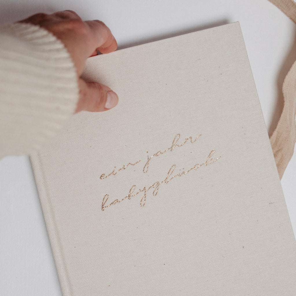 Babybuch Ein Jahr Babyglück Leinencover